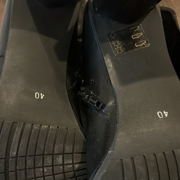 M708 Francois Xavier collection black leather ankle boots 👢 size 10 or 40 - Picture 6 of 6